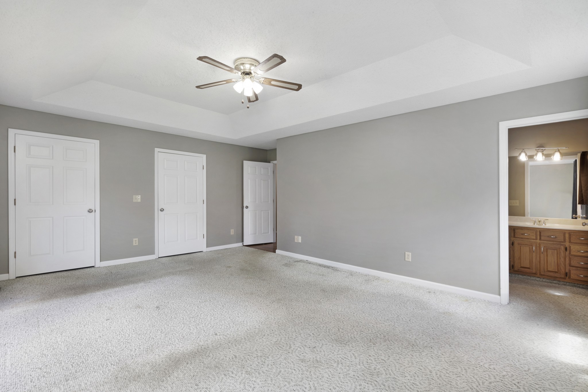 617 Point of View Dr