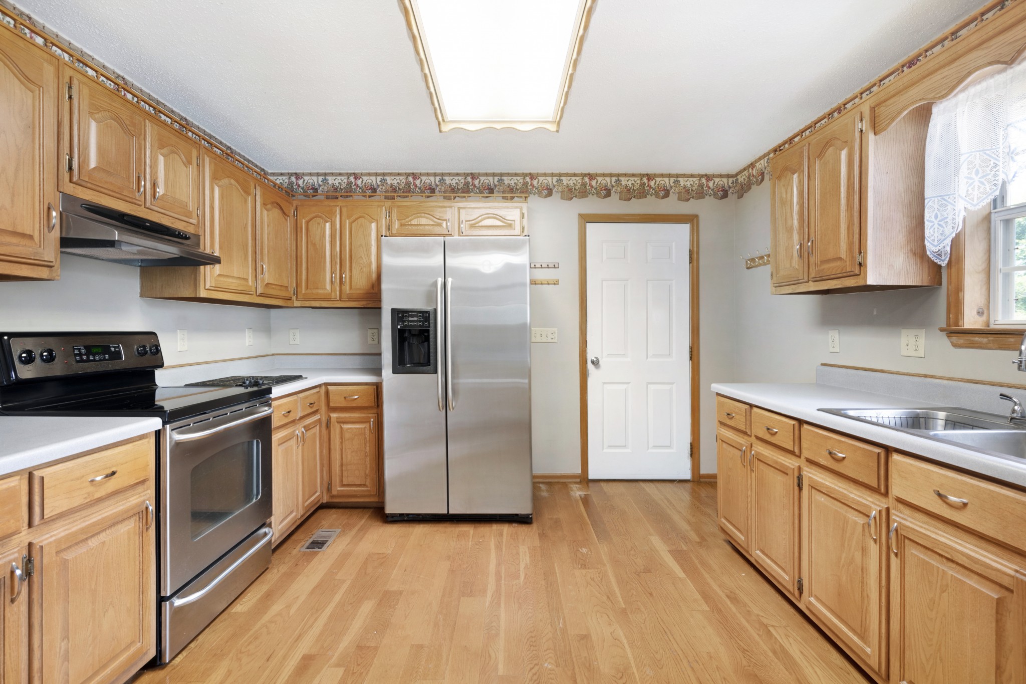 617 Point of View Dr