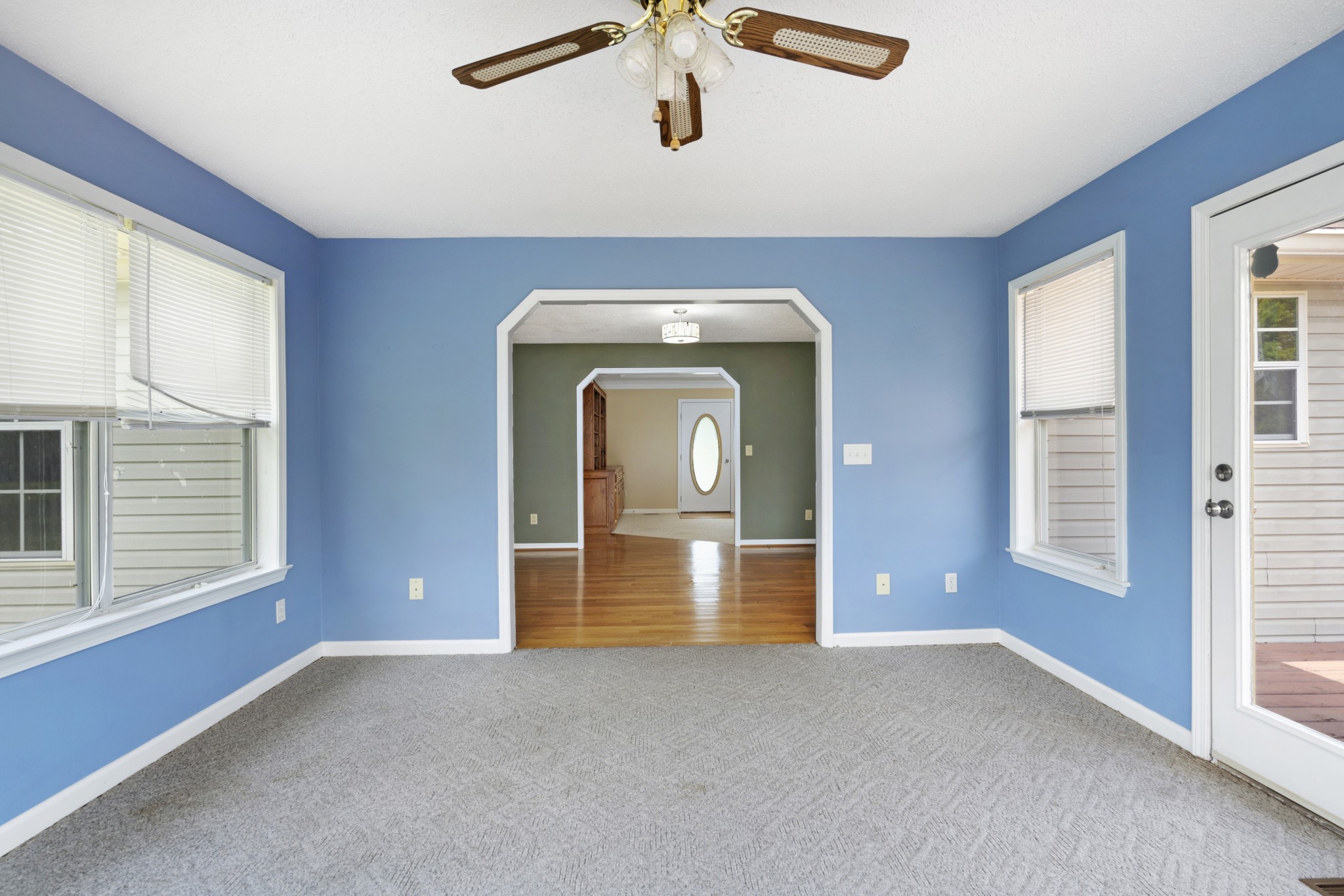 617 Point of View Dr