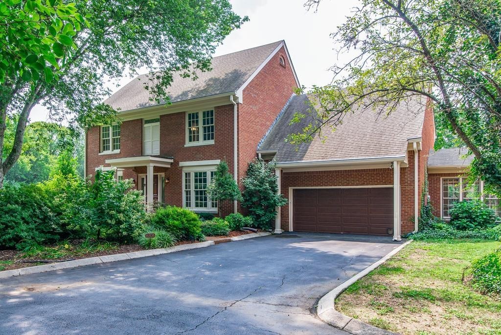 6306 Chickering Woods Dr