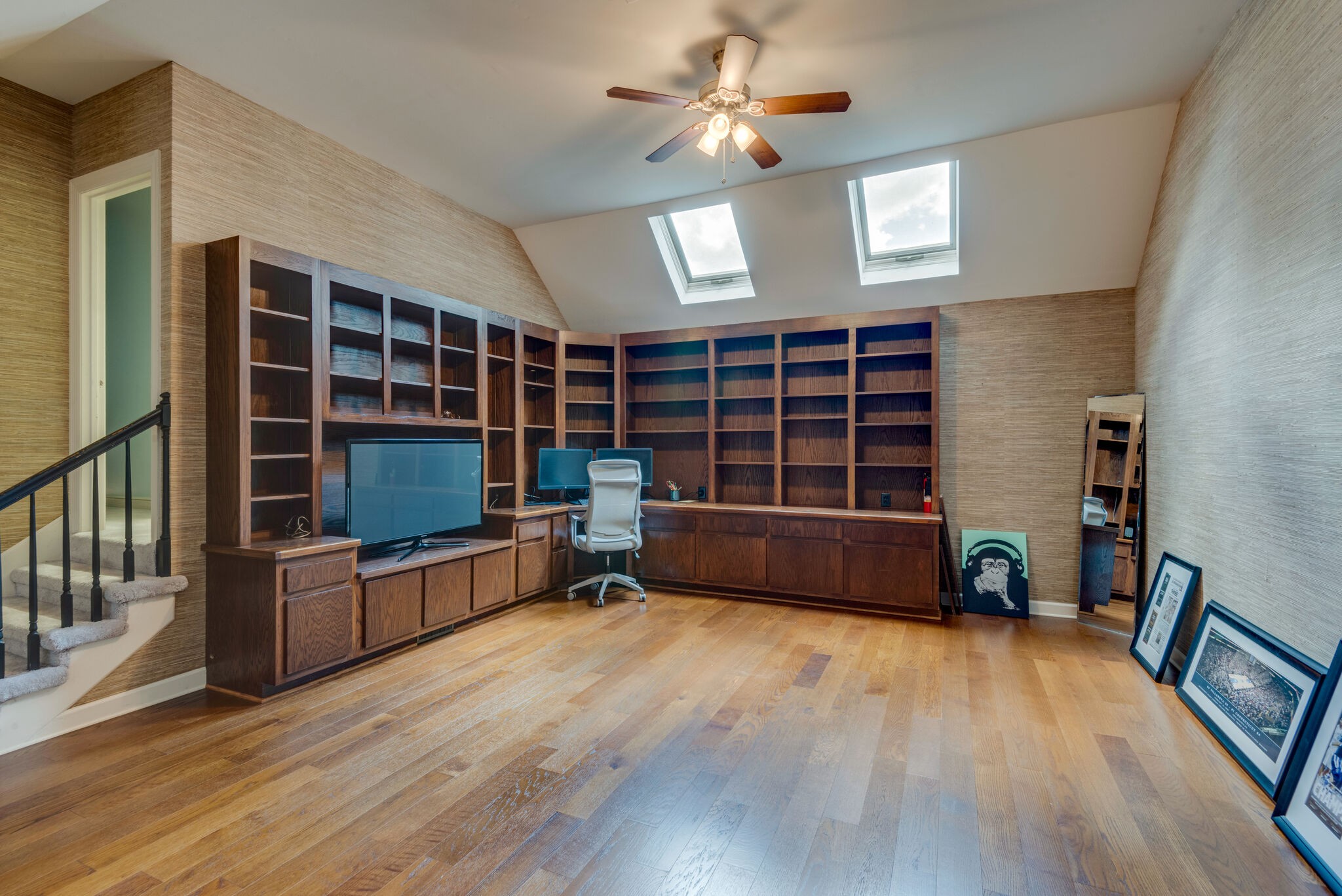 6306 Chickering Woods Dr