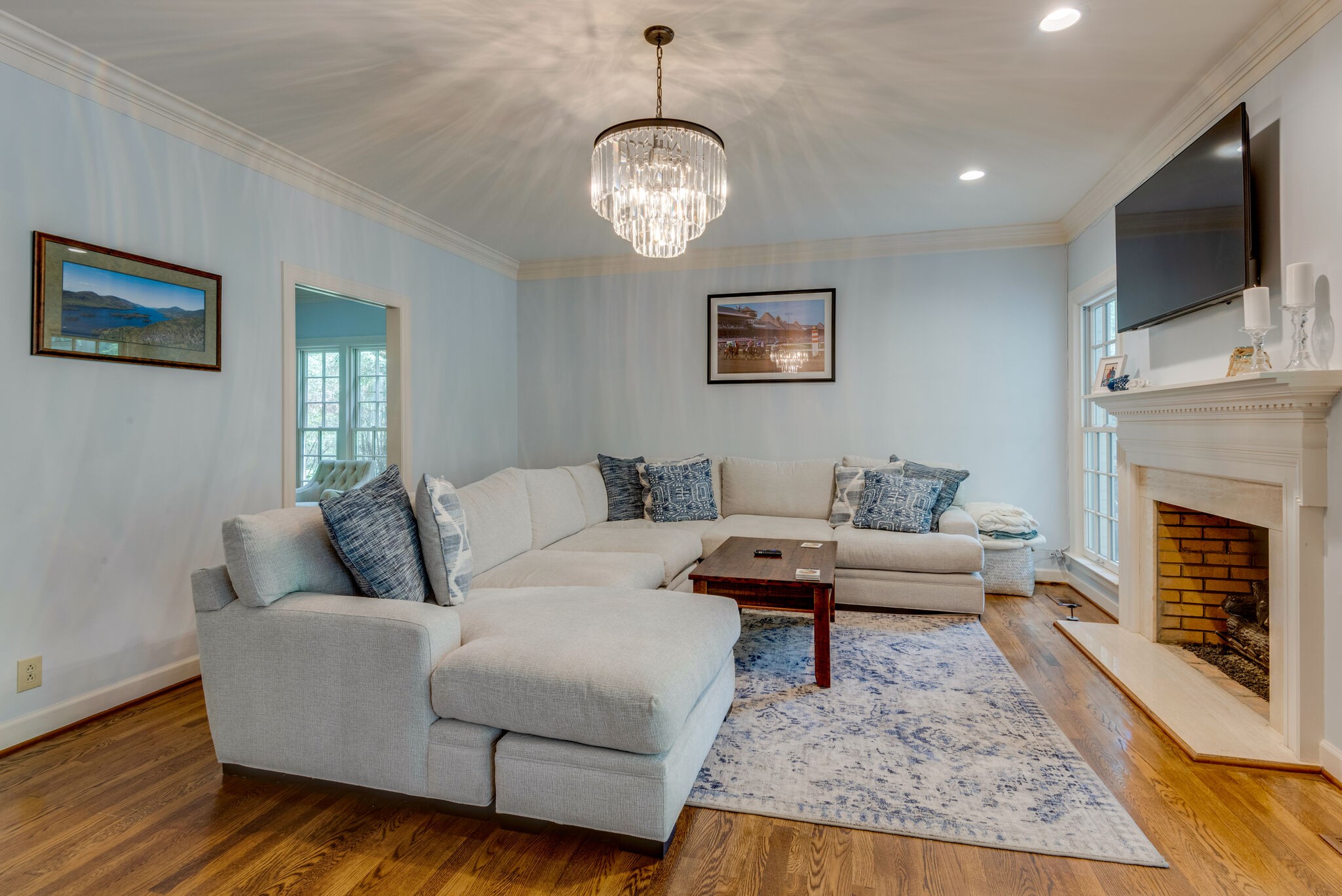 6306 Chickering Woods Dr