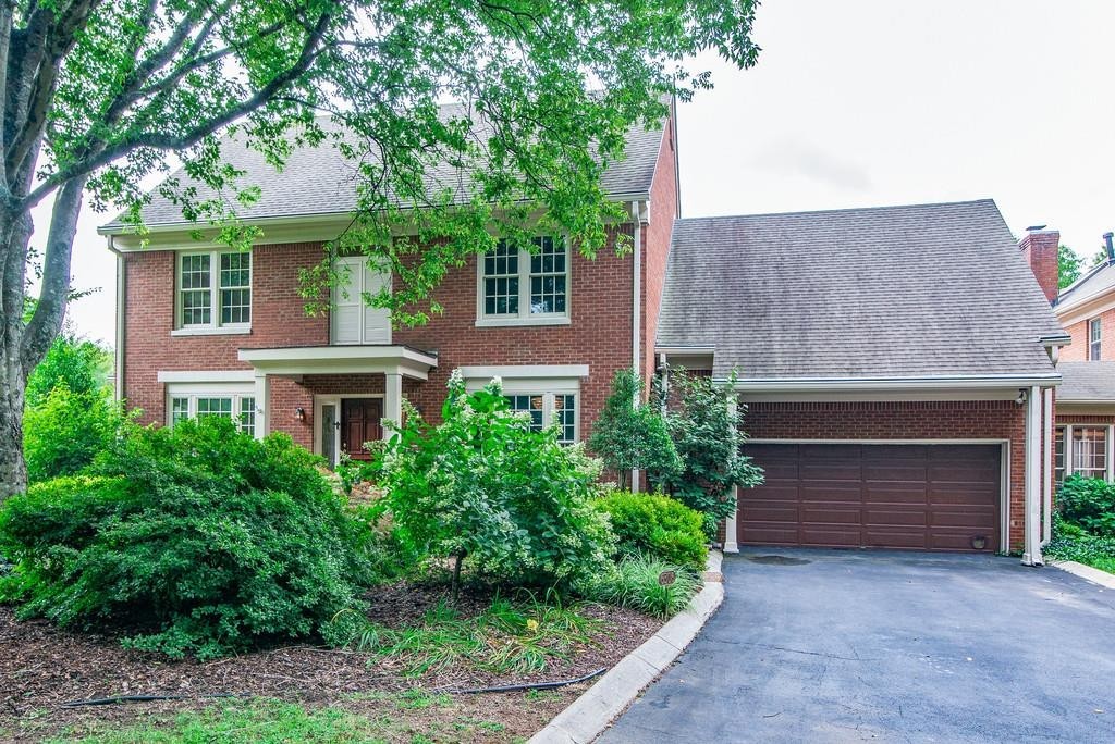 6306 Chickering Woods Dr