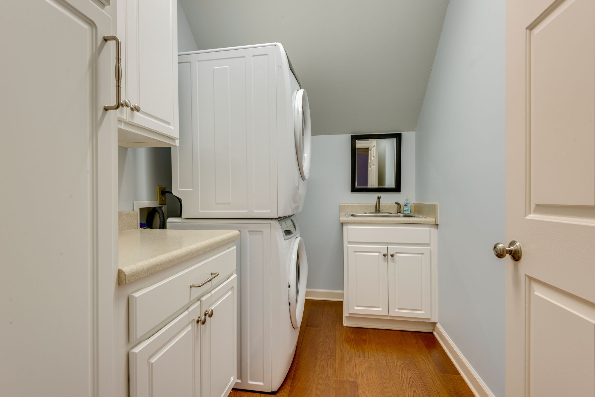 6306 Chickering Woods Dr