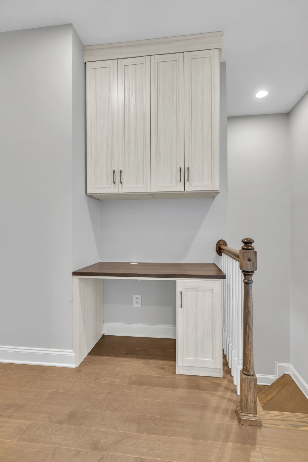 2569 Wellesley Square Dr