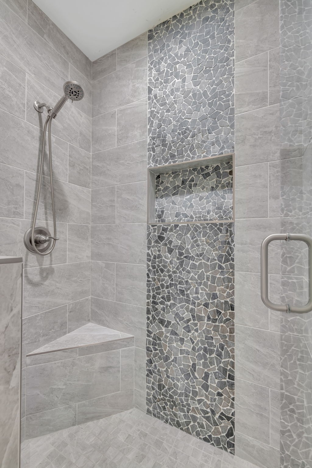 2569 Wellesley Square Dr