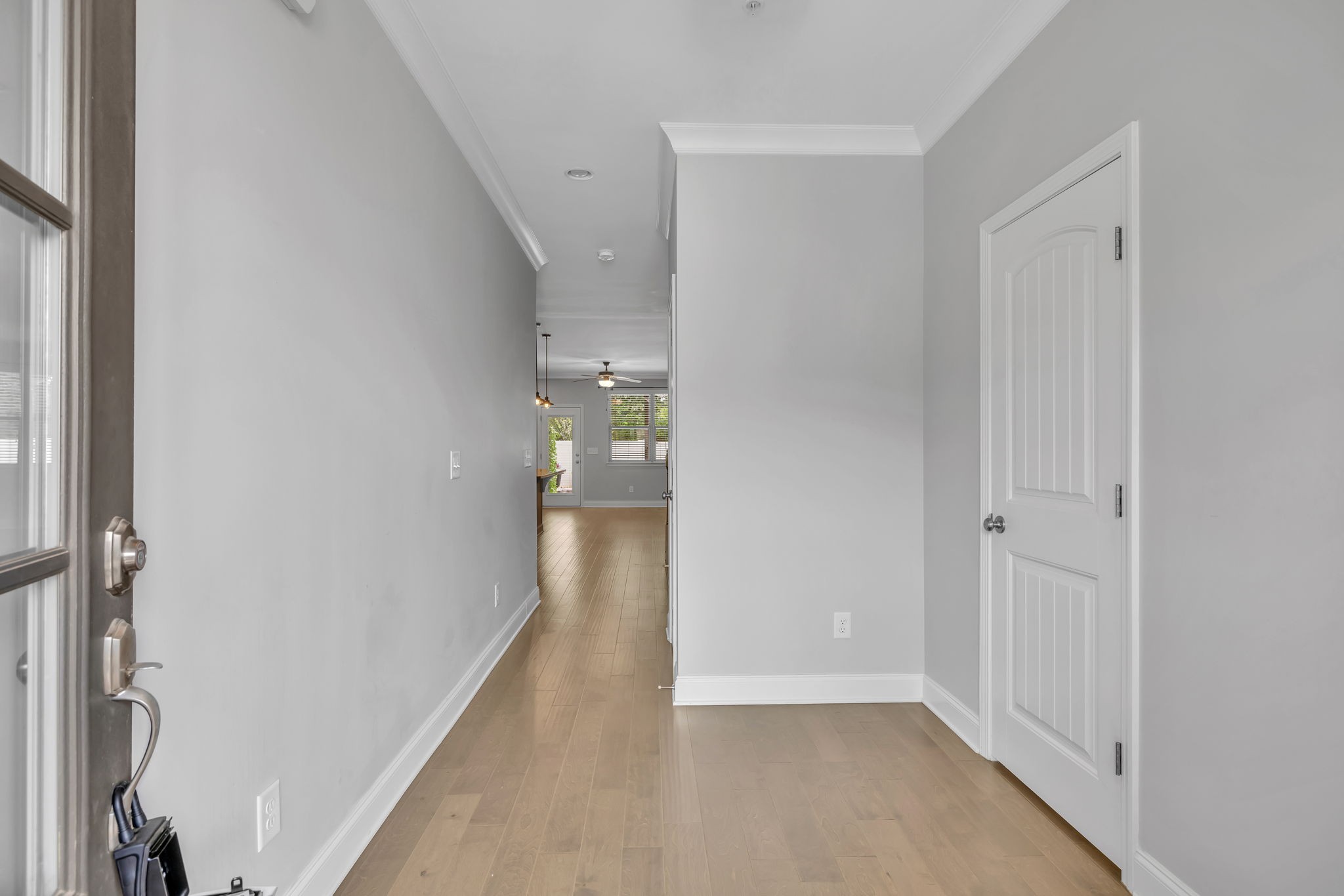 2569 Wellesley Square Dr