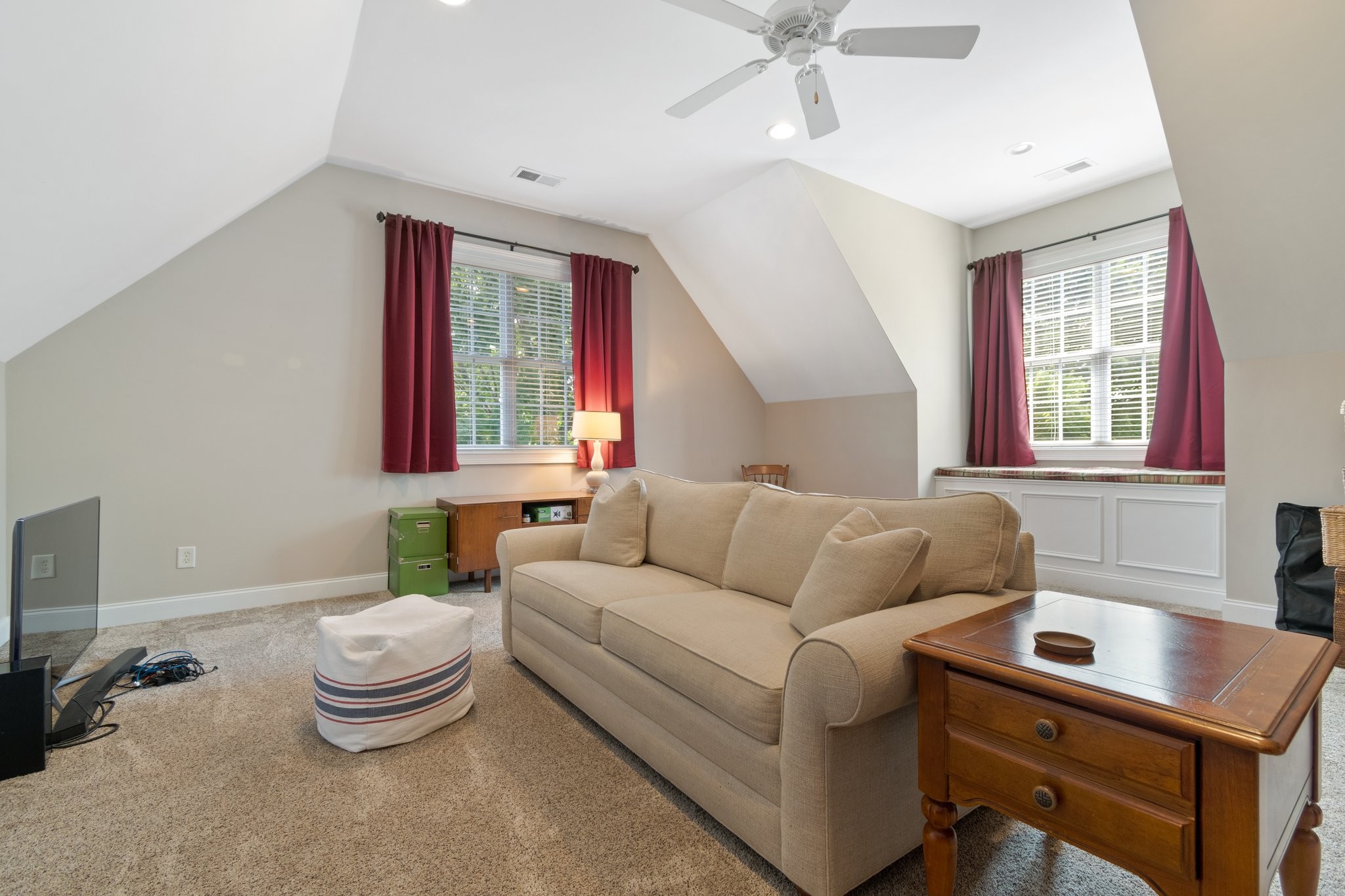 1060 Alice Springs Cir