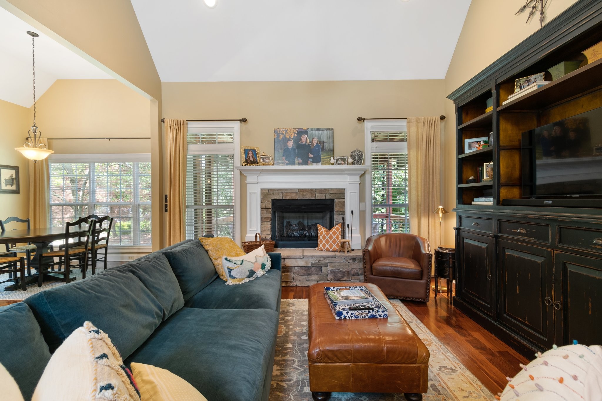 1060 Alice Springs Cir