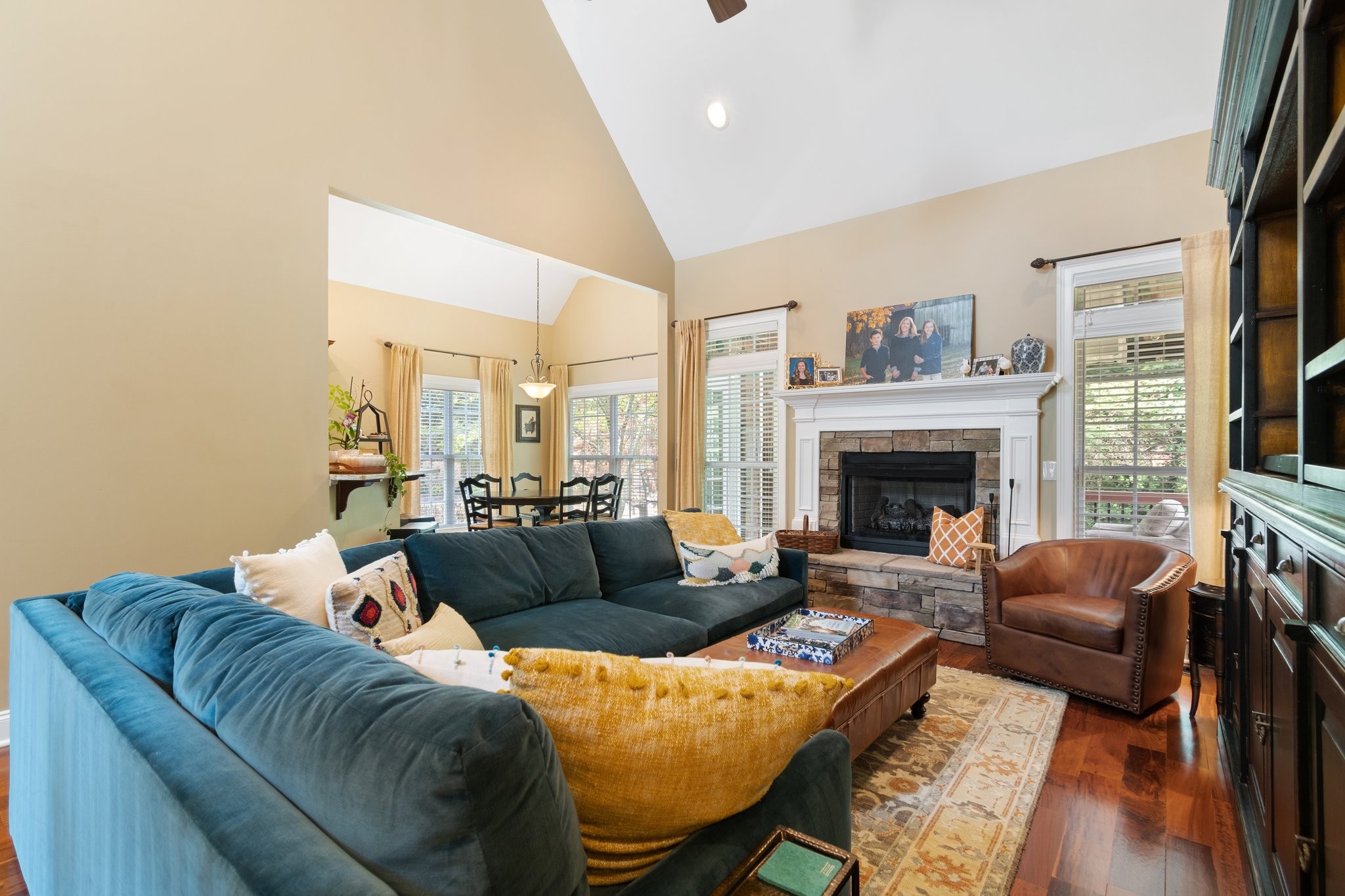 1060 Alice Springs Cir