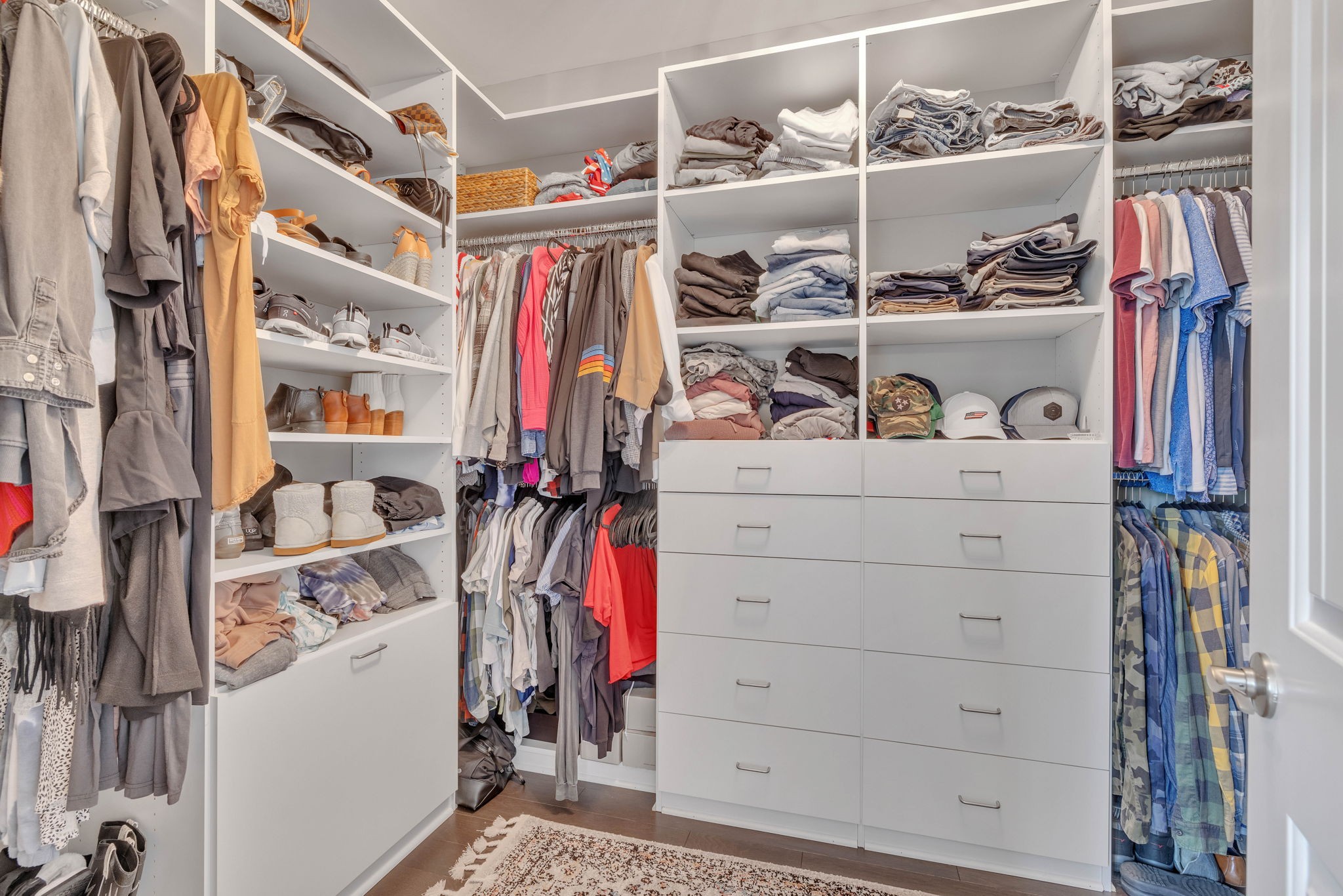 330 Crescent Moon Cir