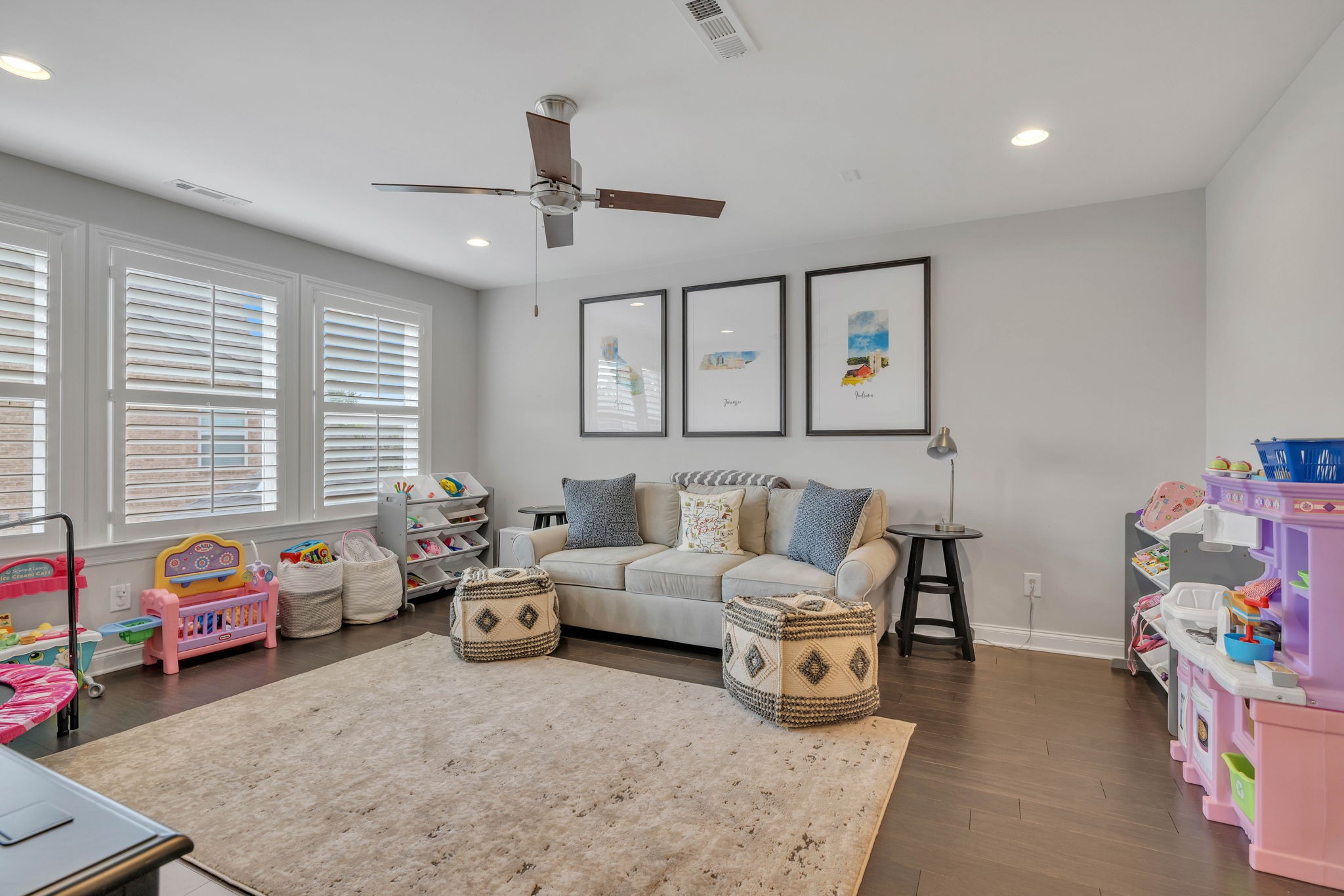 330 Crescent Moon Cir