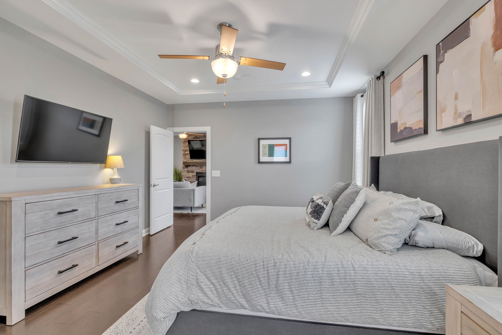 330 Crescent Moon Cir