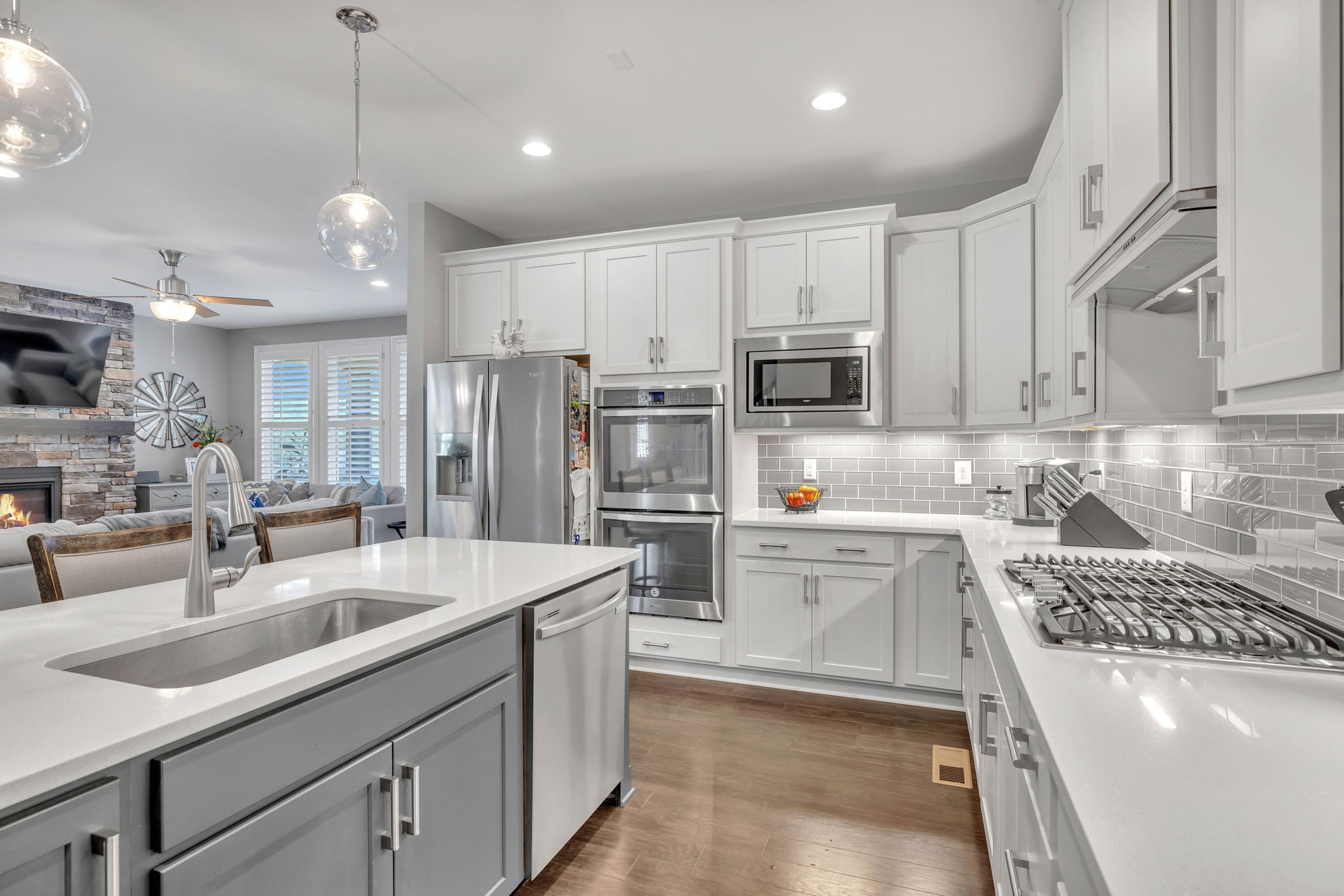 330 Crescent Moon Cir