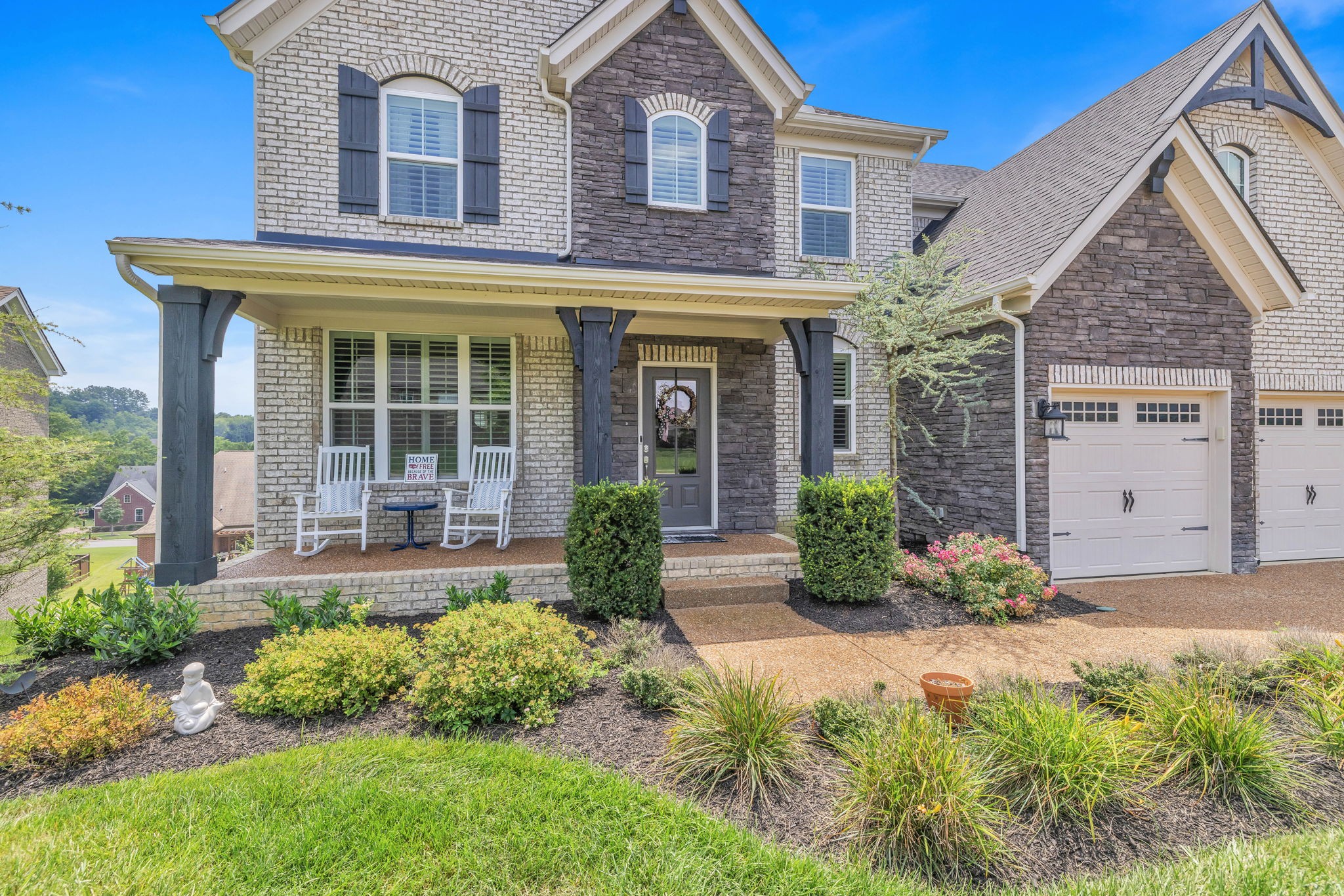 330 Crescent Moon Cir