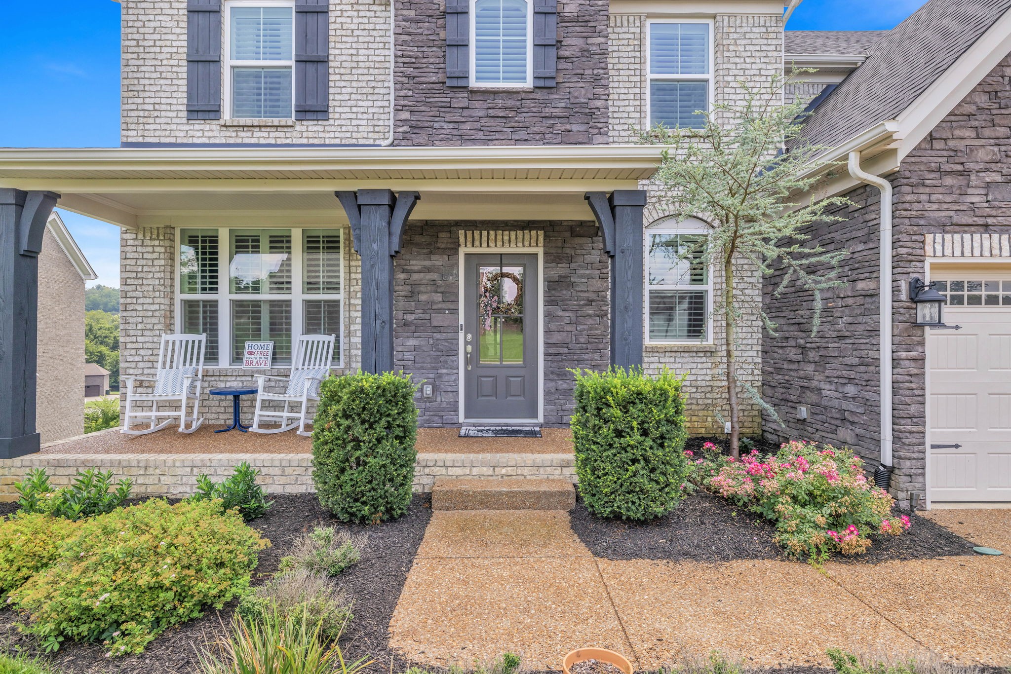 330 Crescent Moon Cir