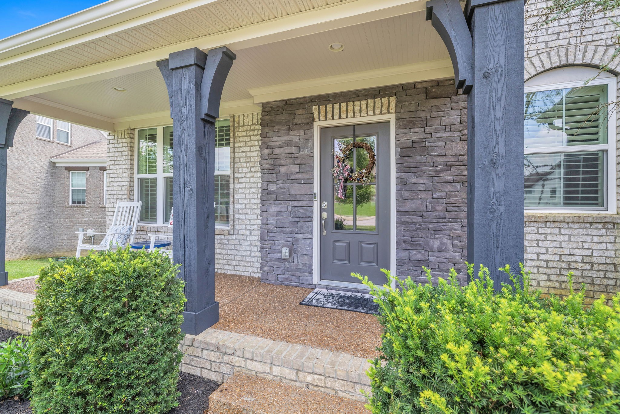 330 Crescent Moon Cir