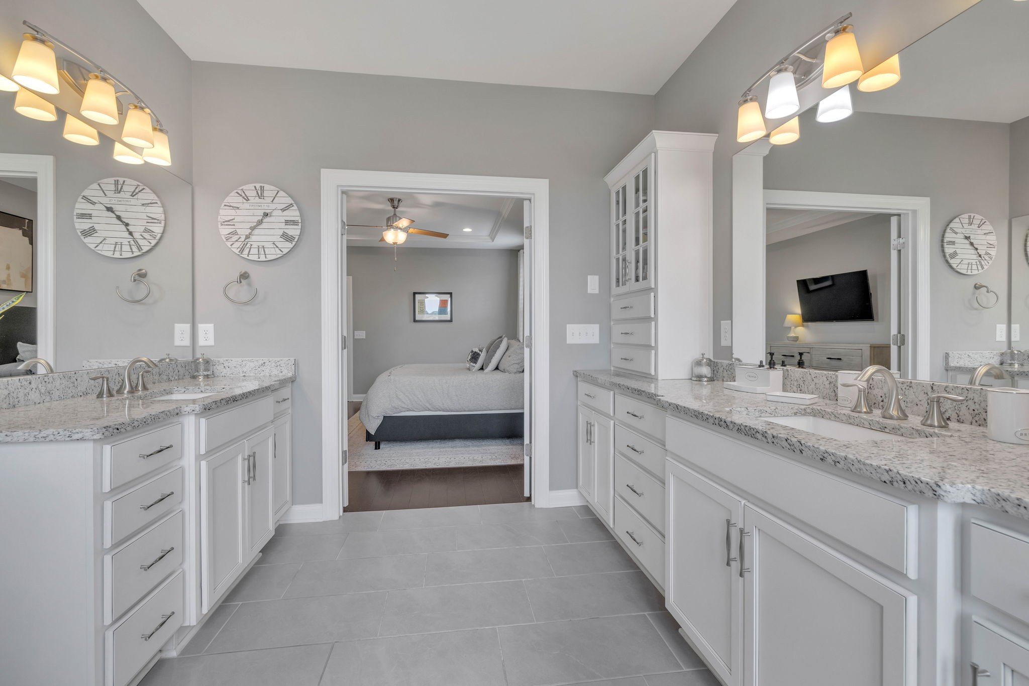 330 Crescent Moon Cir