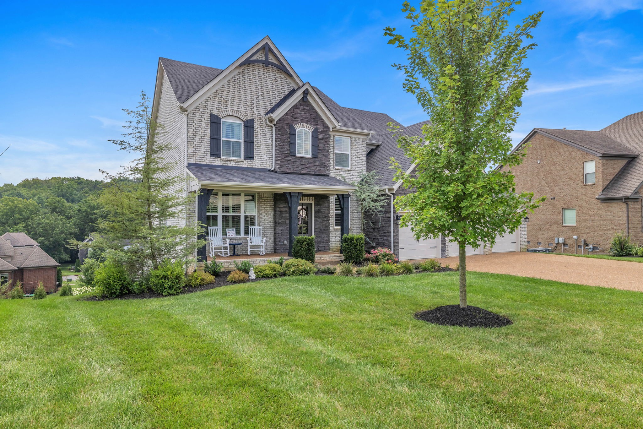 330 Crescent Moon Cir