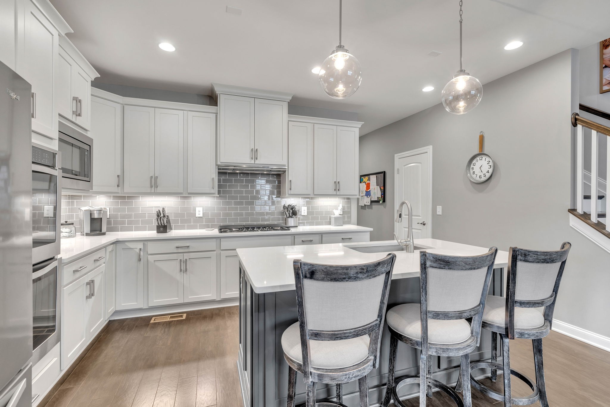 330 Crescent Moon Cir