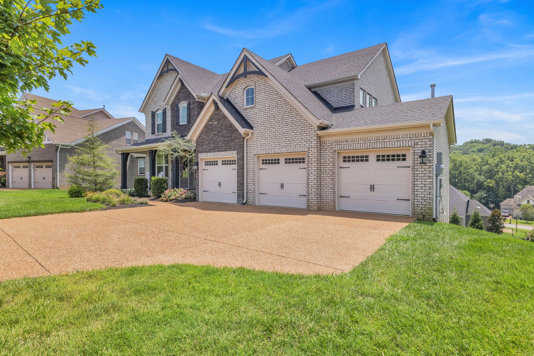 330 Crescent Moon Cir