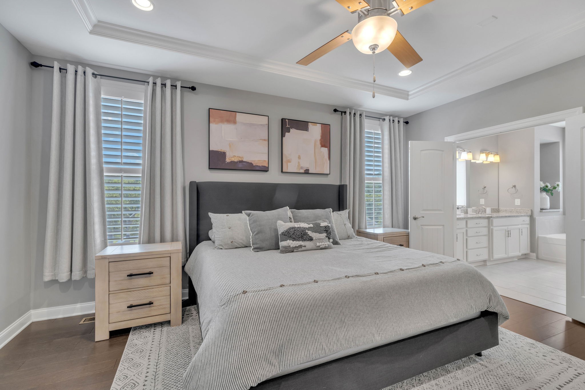 330 Crescent Moon Cir