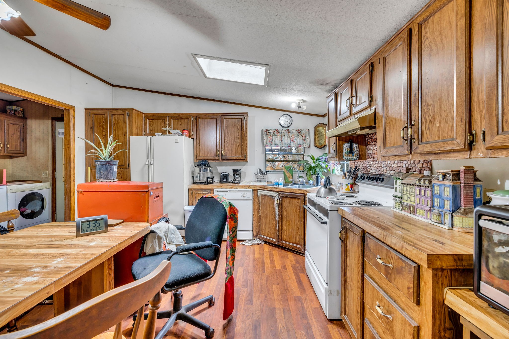 367 Pleasant Valley Rd