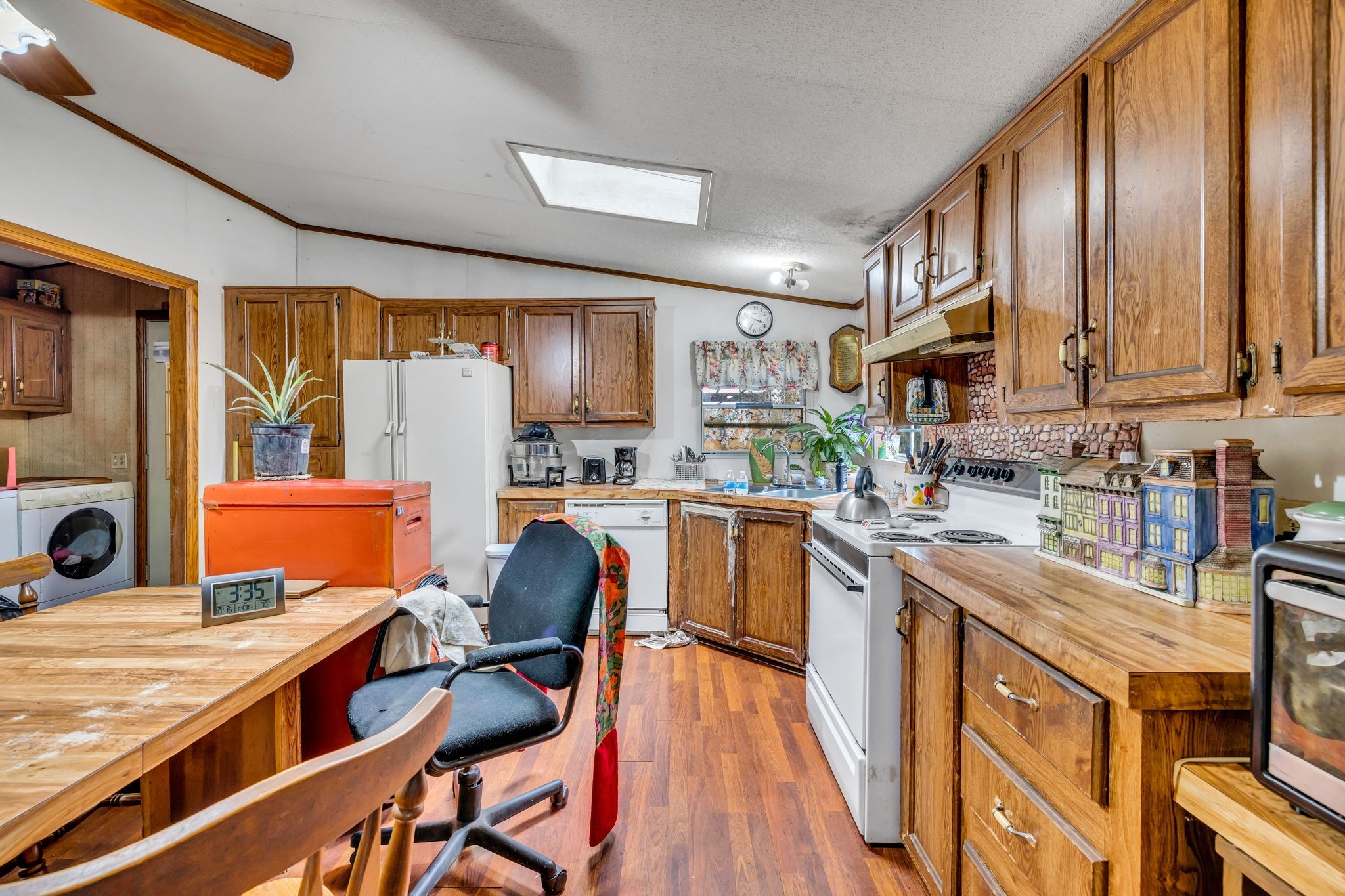 367 Pleasant Valley Rd