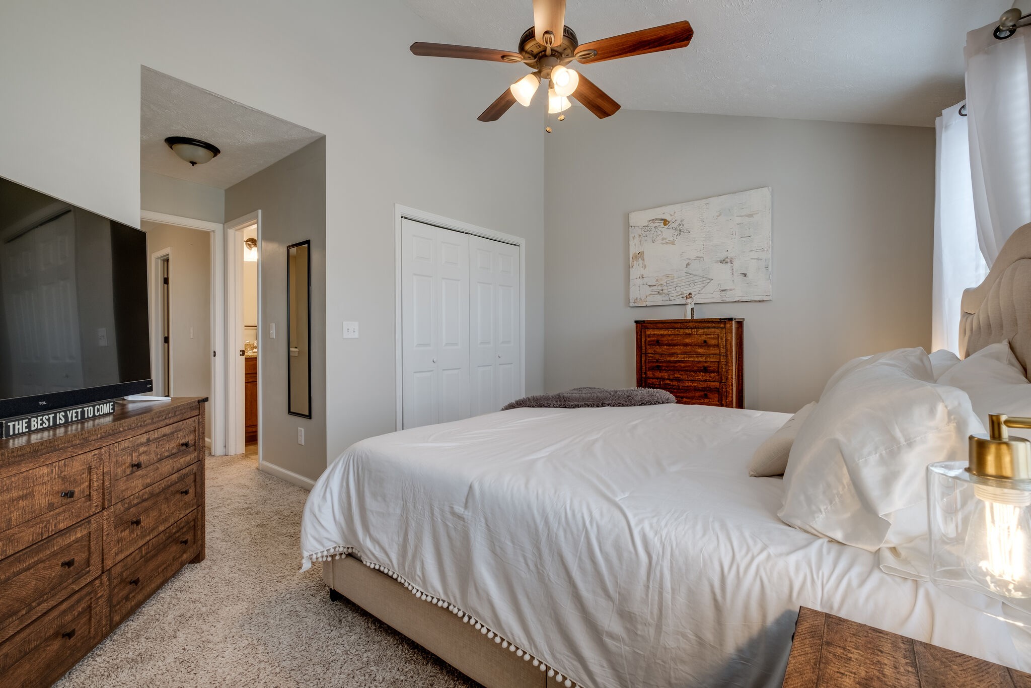 1037 Capital Funds Ct