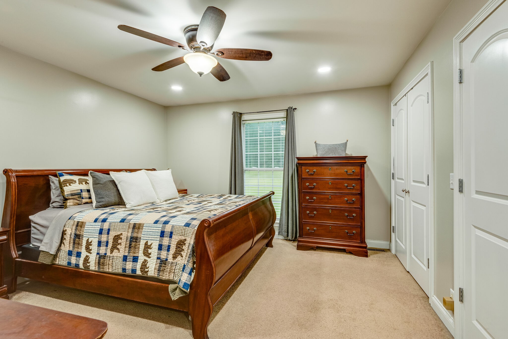 6836 Primm Springs Rd