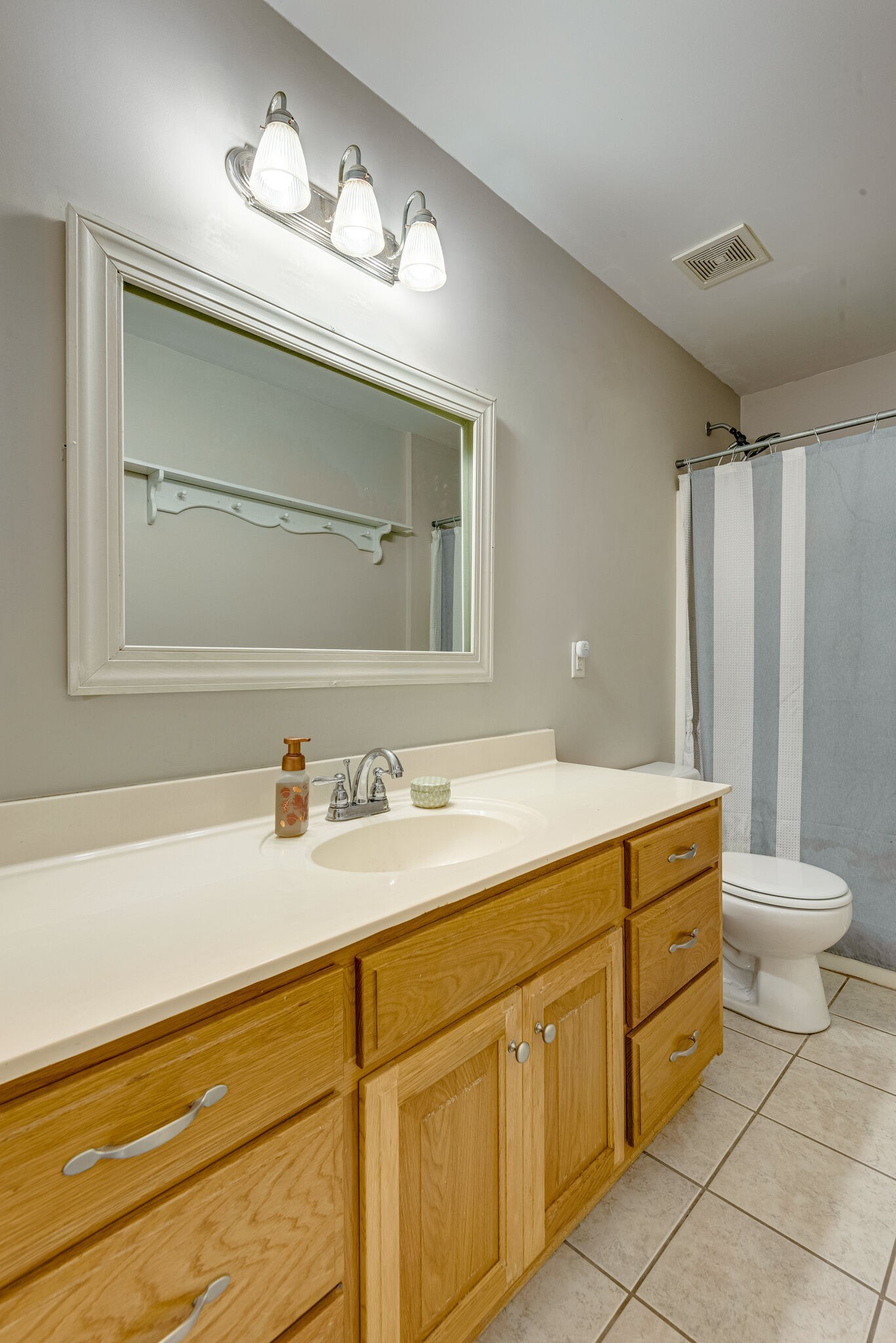 6836 Primm Springs Rd