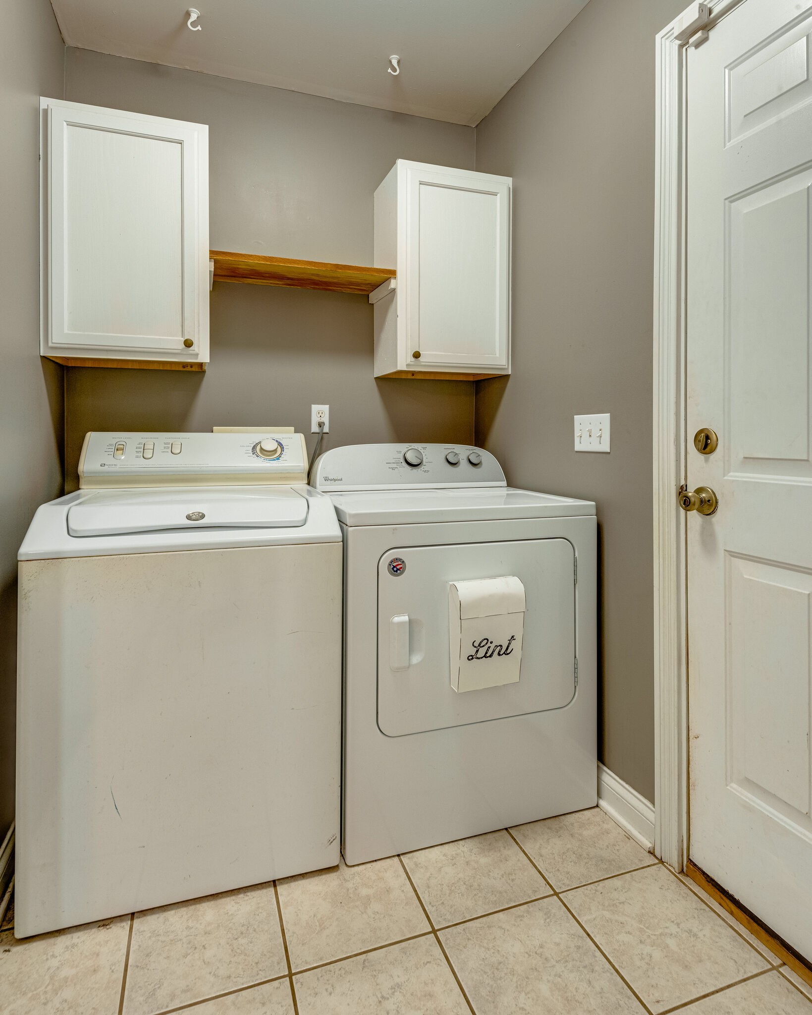 6836 Primm Springs Rd