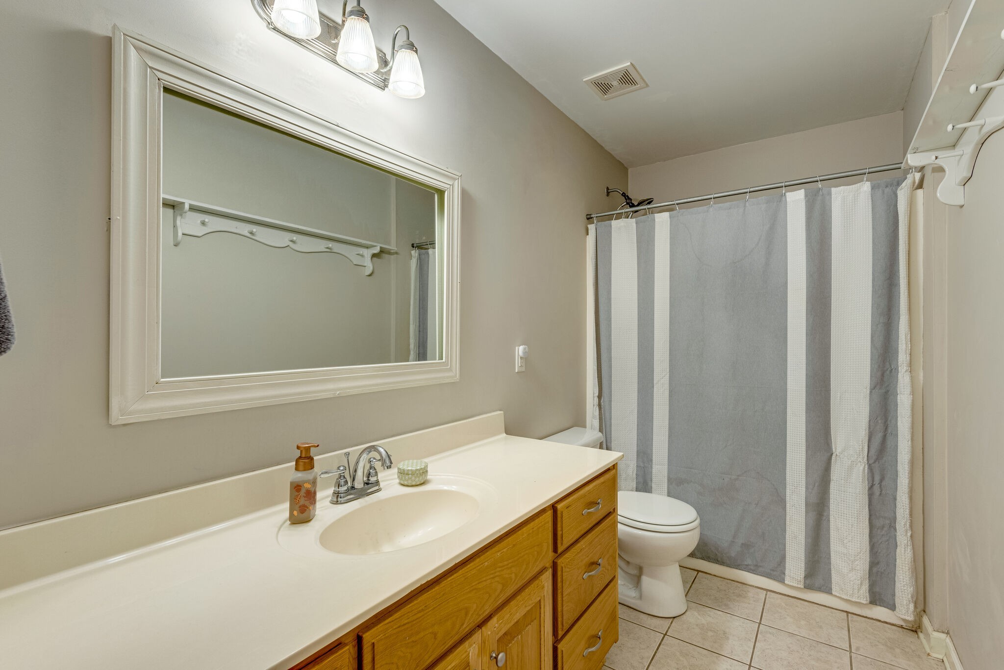 6836 Primm Springs Rd