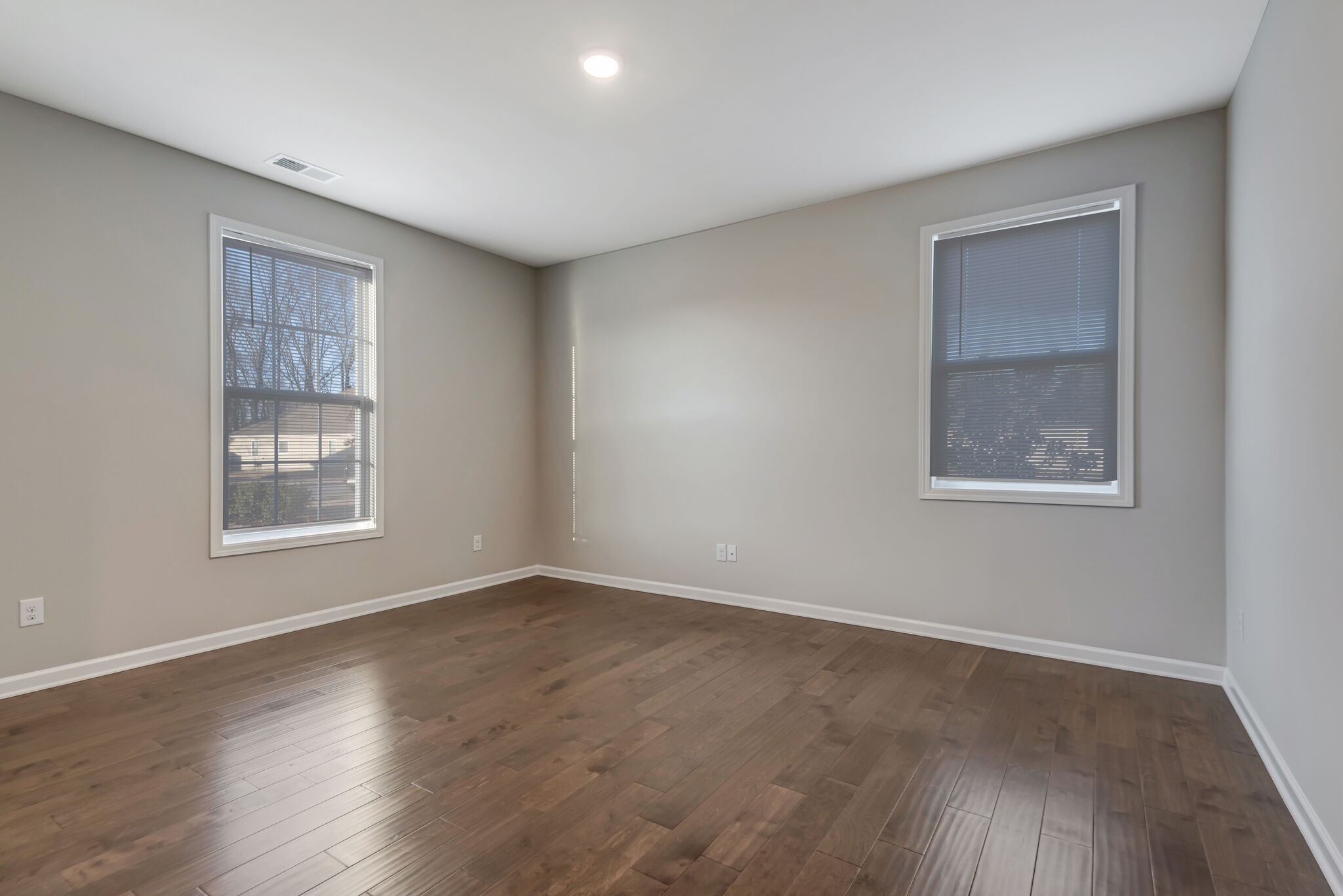 1024 Webbs Retreat Ln