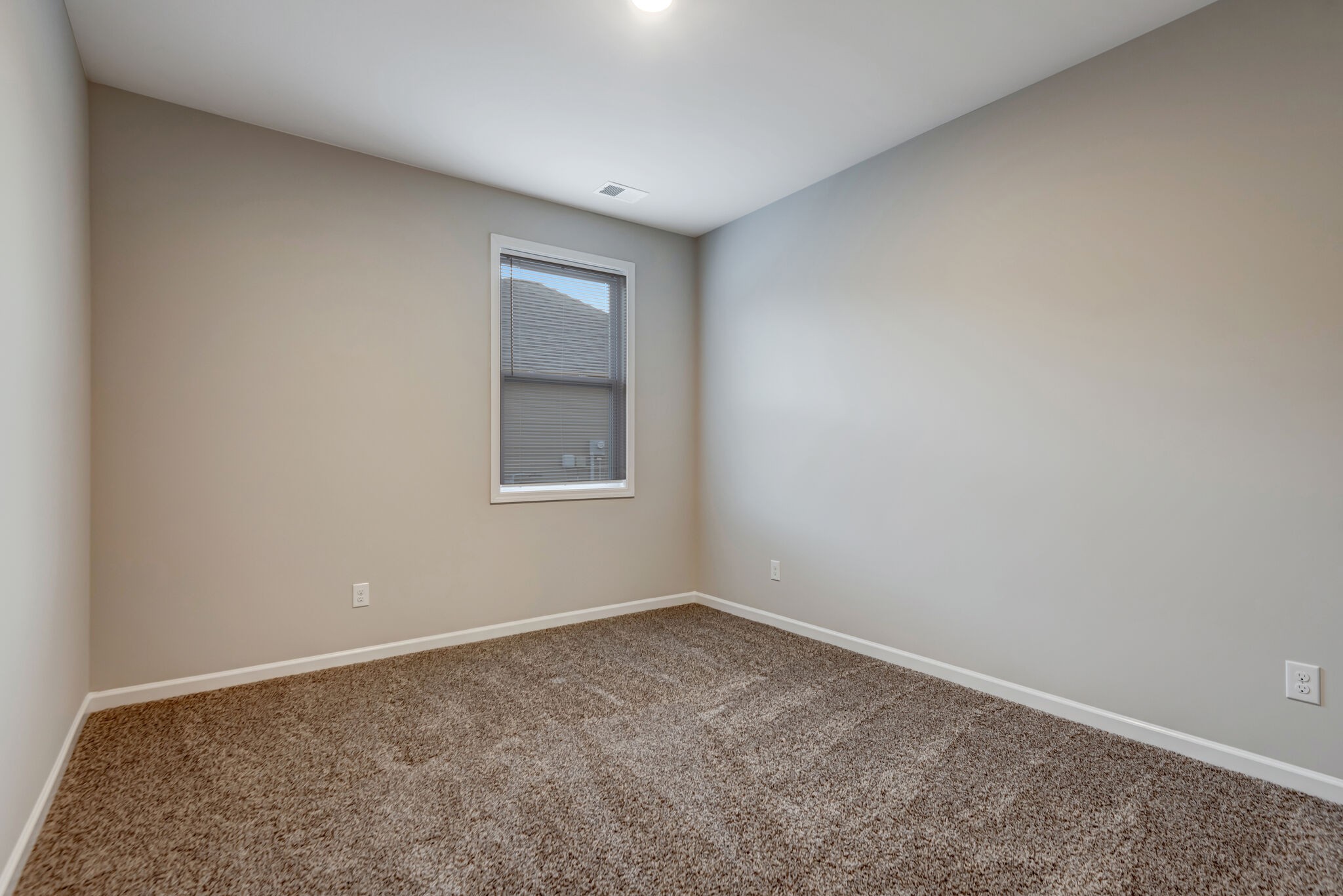 1024 Webbs Retreat Ln