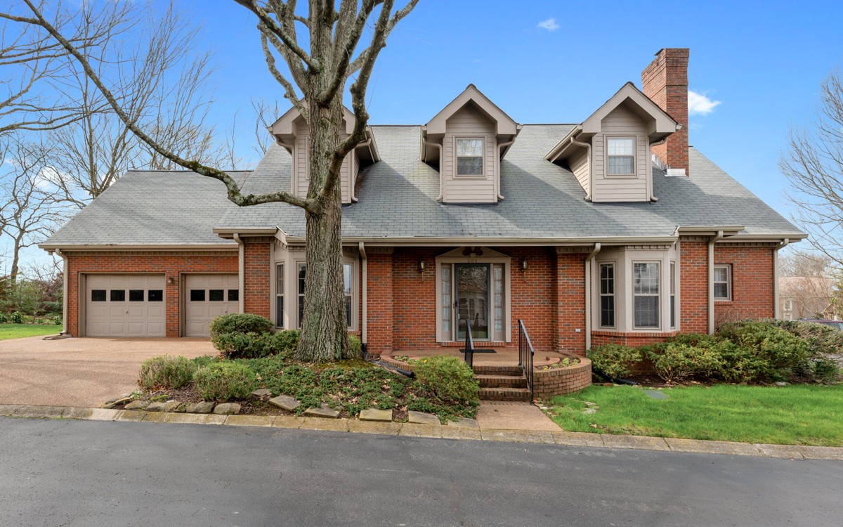 301 Windemere Woods Dr