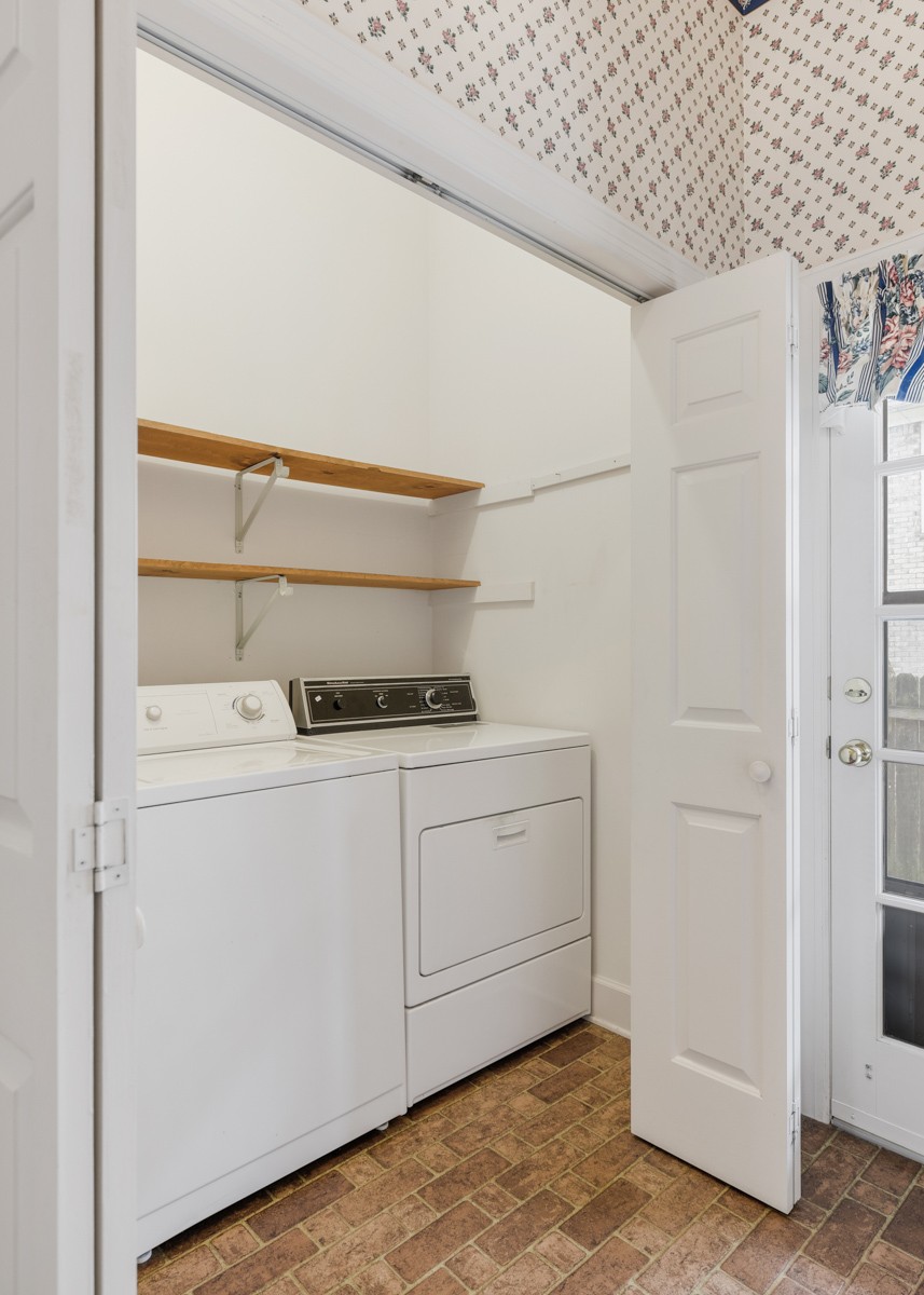 301 Windemere Woods Dr