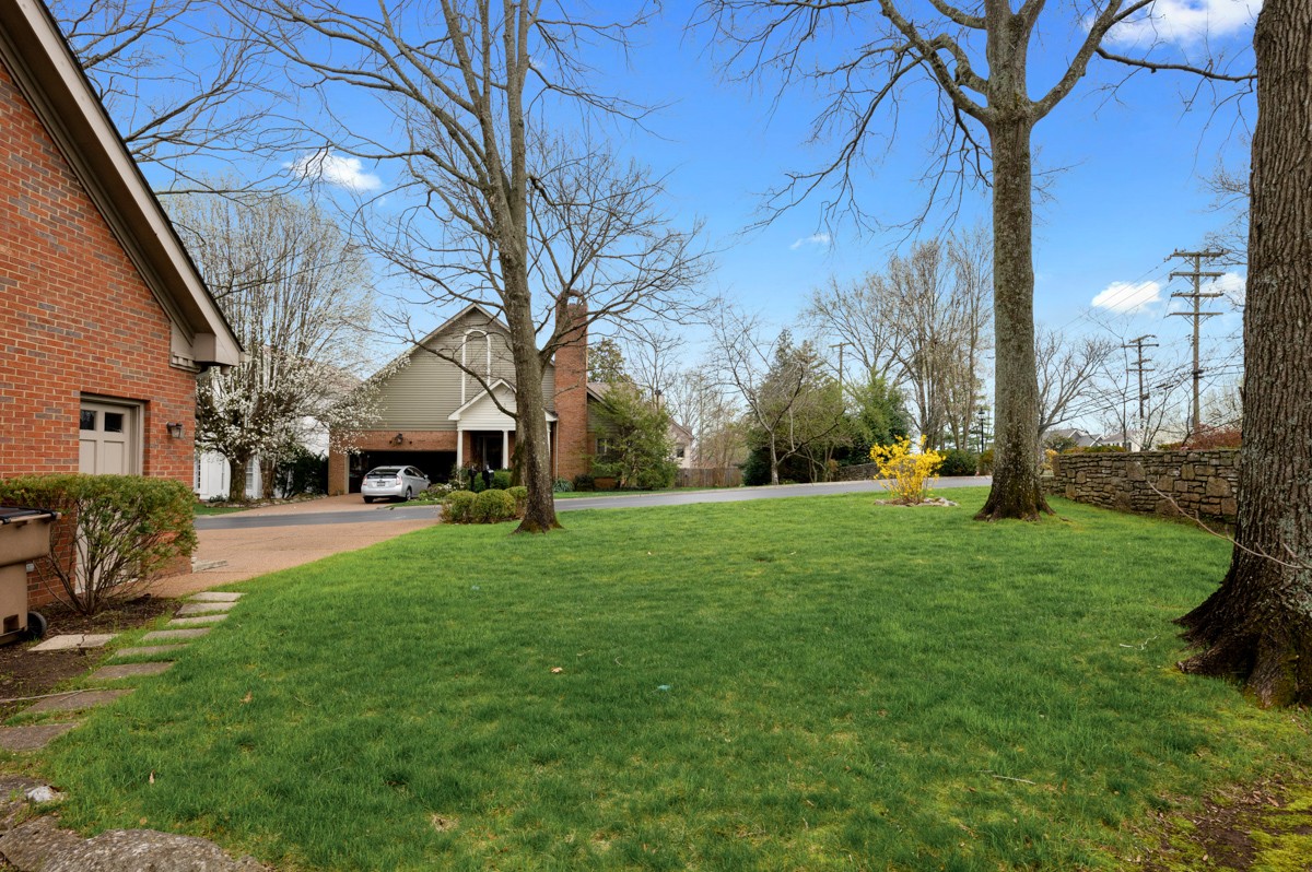 301 Windemere Woods Dr