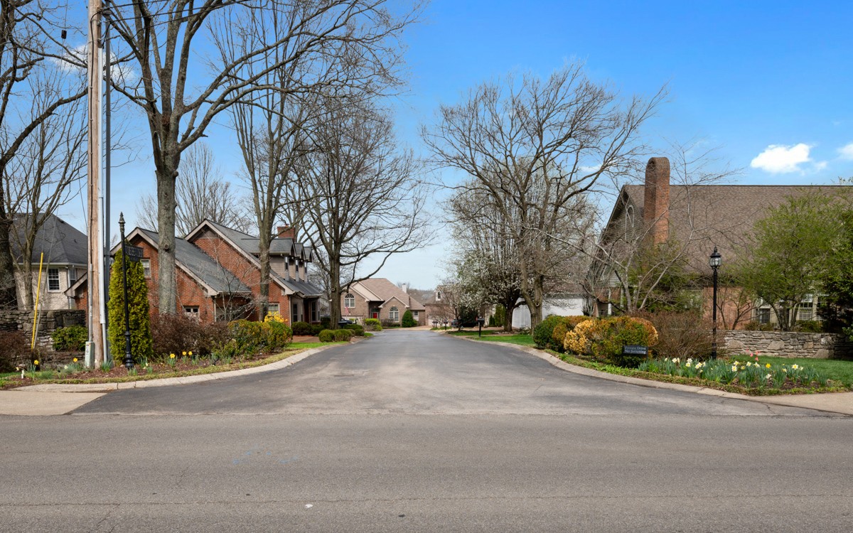 301 Windemere Woods Dr