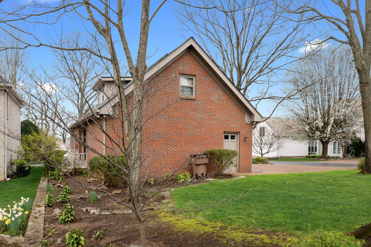 301 Windemere Woods Dr