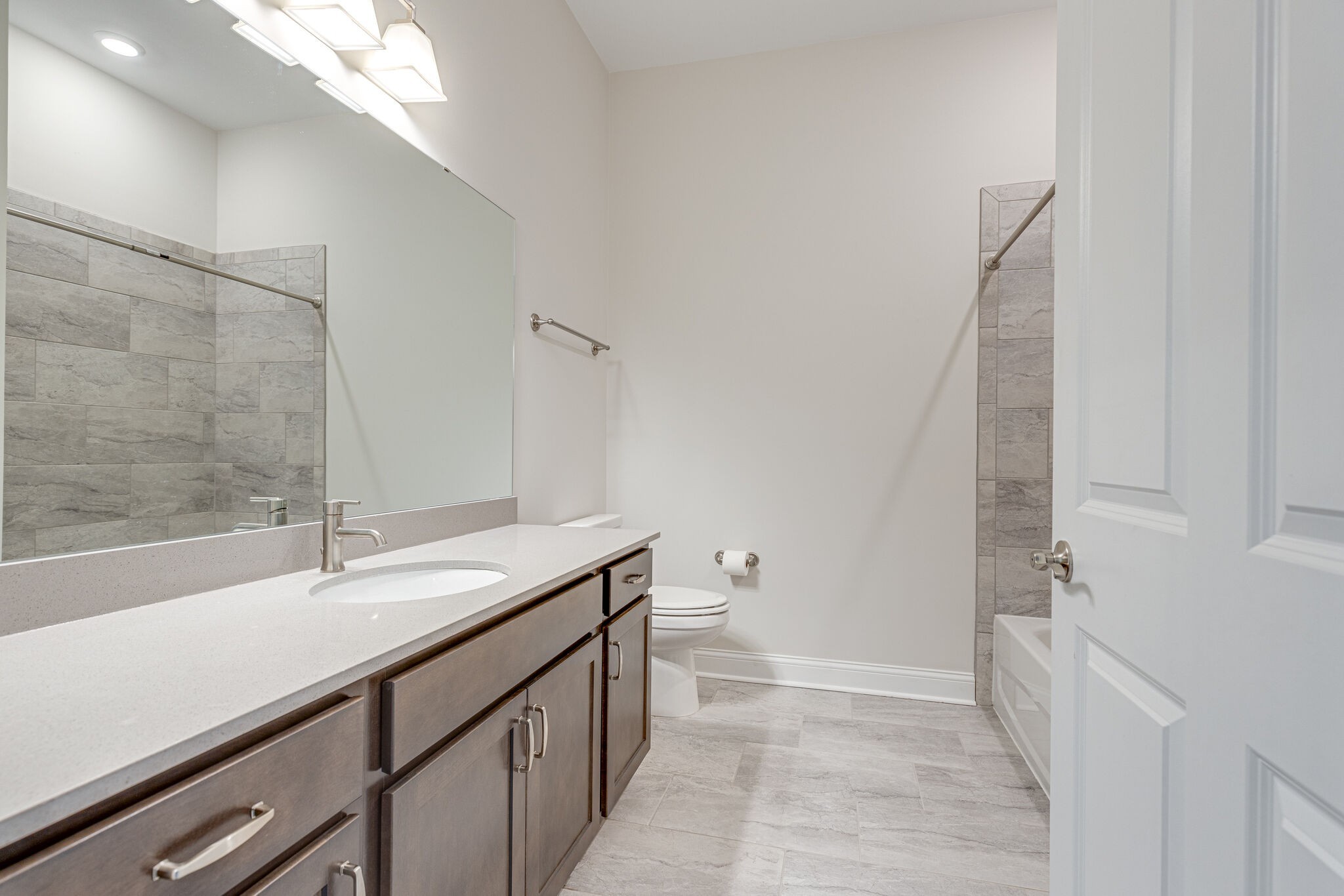 2089 Branford Pl Unit: 102