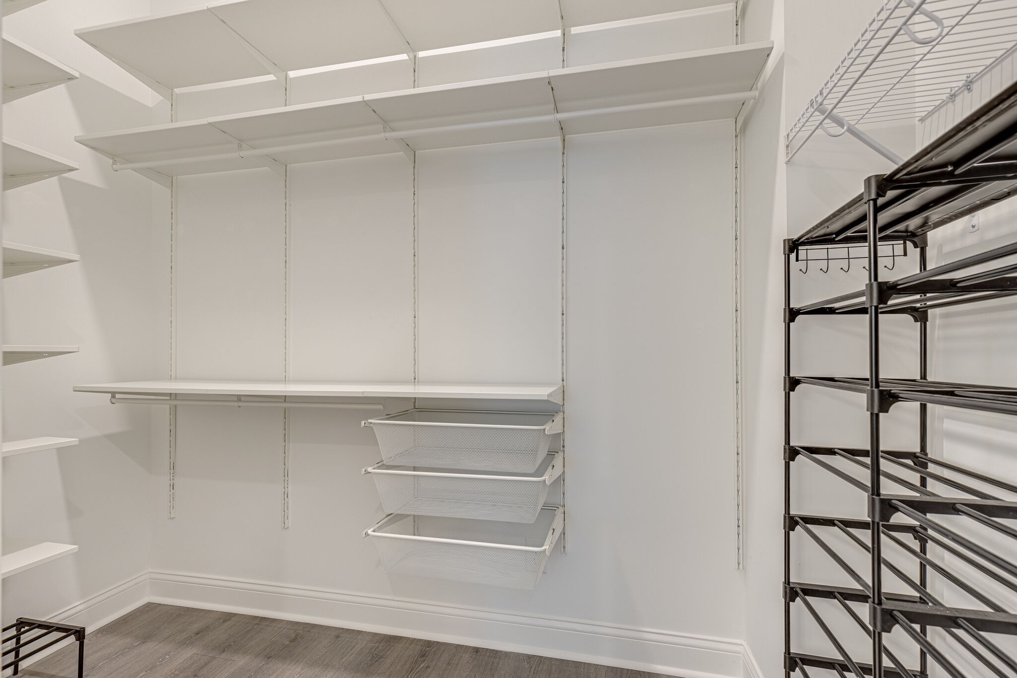 2089 Branford Pl Unit: 102