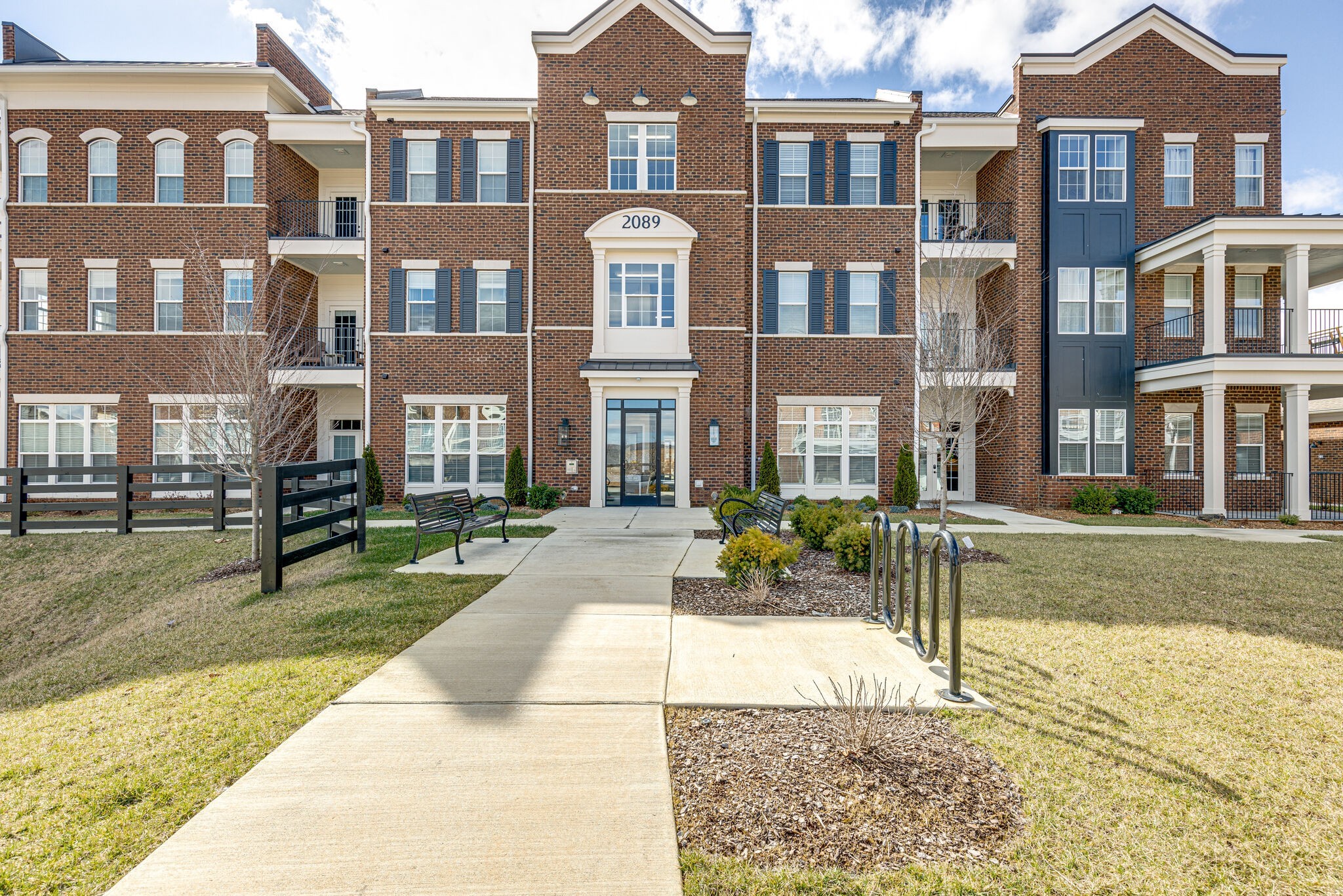 2089 Branford Pl Unit: 102