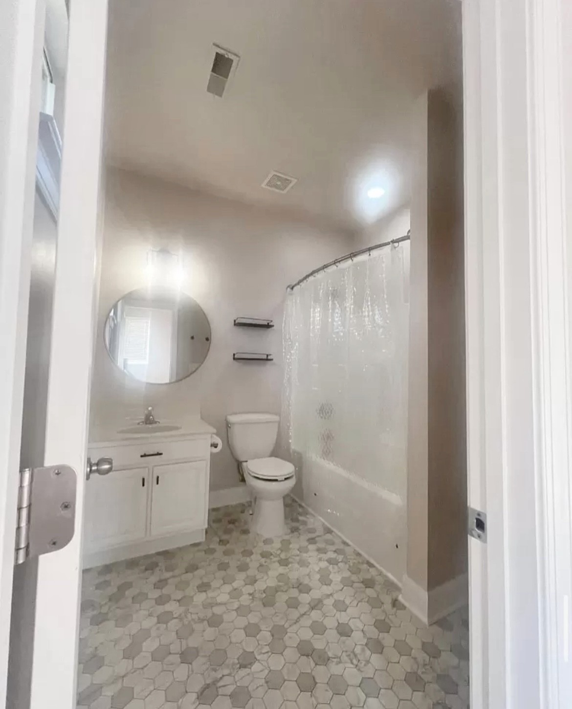 928 33rd Ave, N Unit: A