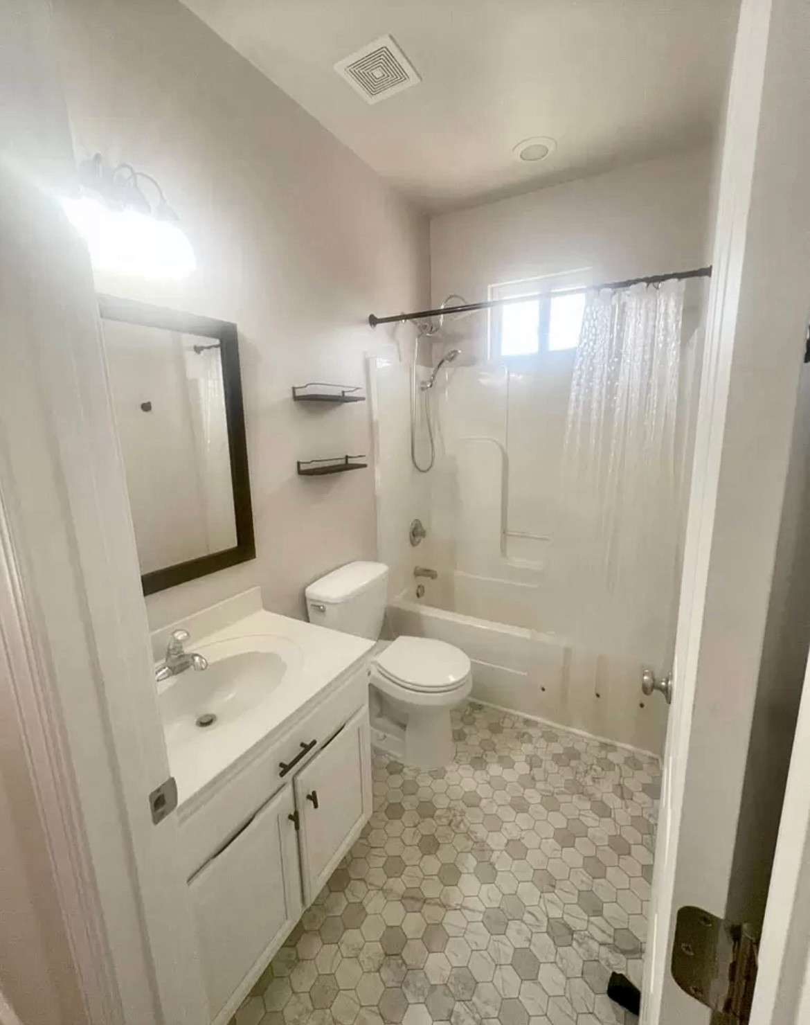 928 33rd Ave, N Unit: A