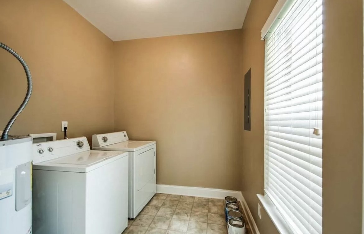 928 33rd Ave, N Unit: A