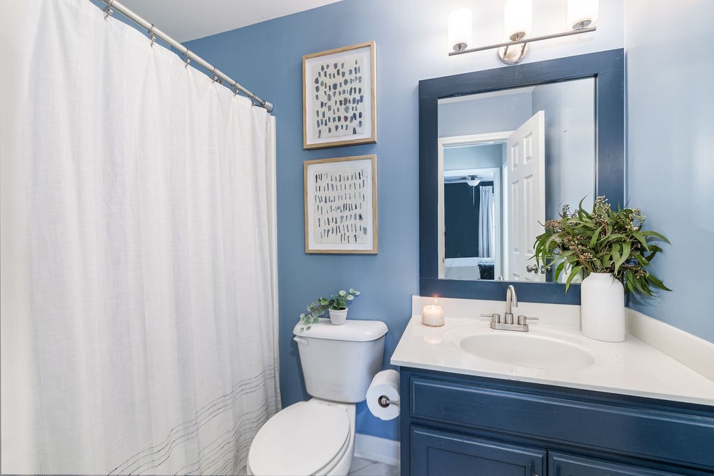 1100 Summerville Cir