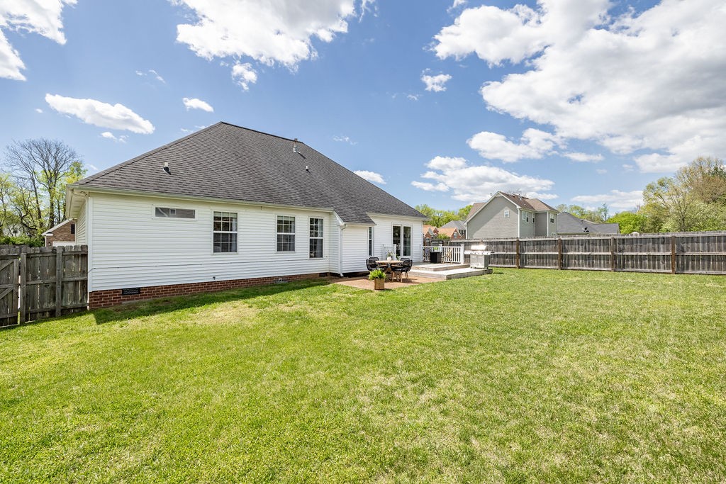 1100 Summerville Cir