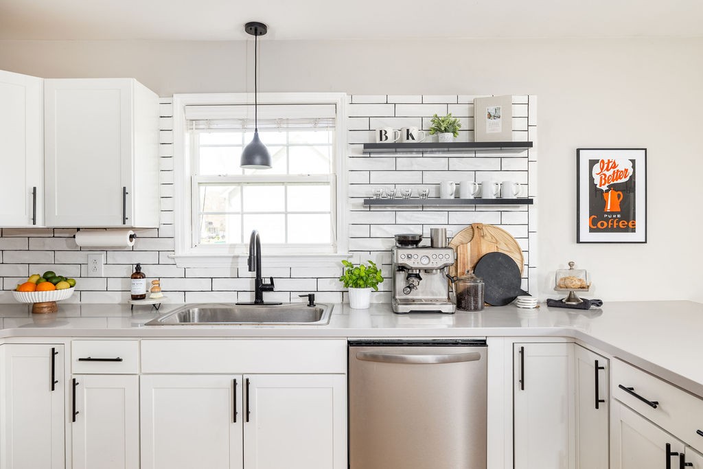 1100 Summerville Cir