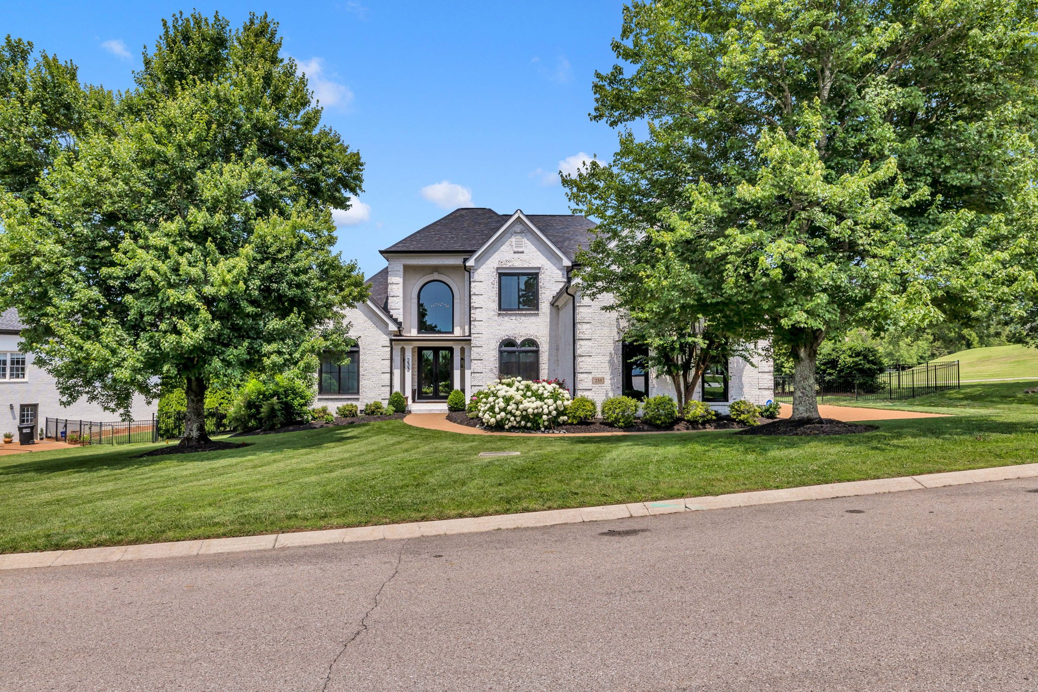 233 Gardenridge Dr